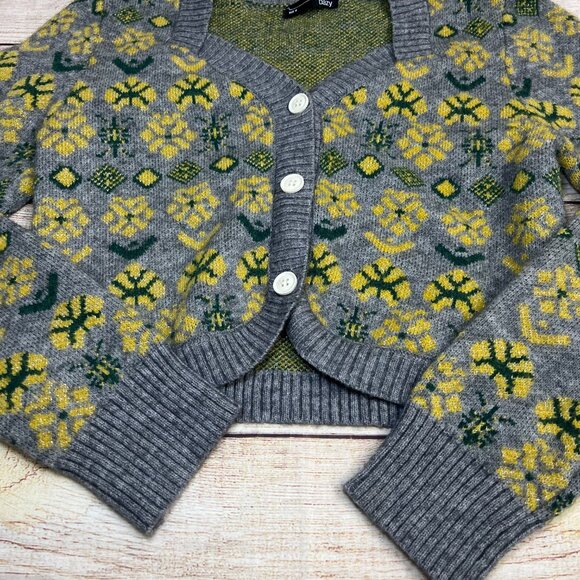 Dazy Gray Cropped Cardigan Sweater Size M Floral Fair Isle Pattern Yellow Green - Picture 10 of 10